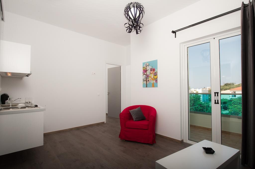 Aestas Apartments Agia Marina الغرفة الصورة